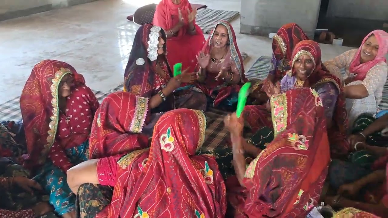 चालो चालो ये सखी गजानन्द नैं मनावां कृष्ण कुवांरो रह ज्यासी#marwdi#song#marwadi bhajan #😎😎😎😎😎