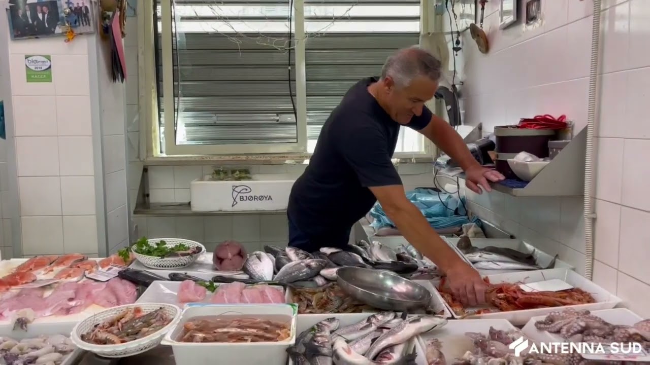 22 GIUGNO 2024 -  CRONACA  BOMBA CONTRO PESCHERIA A CANOSA, RESIDENTI ZONA TRANQUILLA