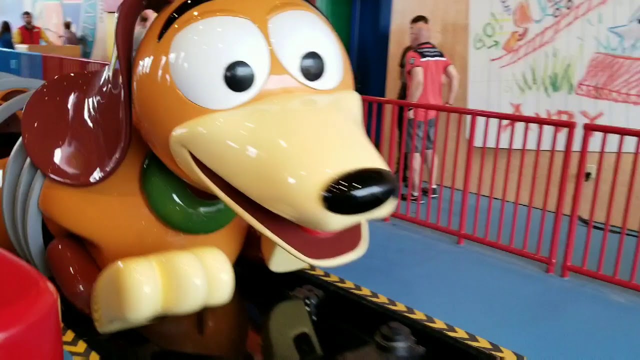 TOY STORY LAND SLINKY DOG DASH Roller Coaster RIDE 4K