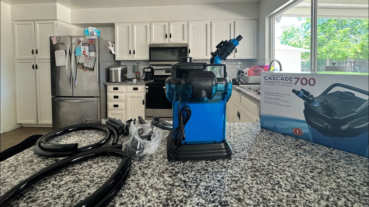 Unboxing the Penn Plax Cascade 700