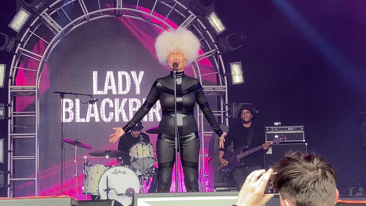 Lady Blackbird Live at WOH 2021  - Blackbird