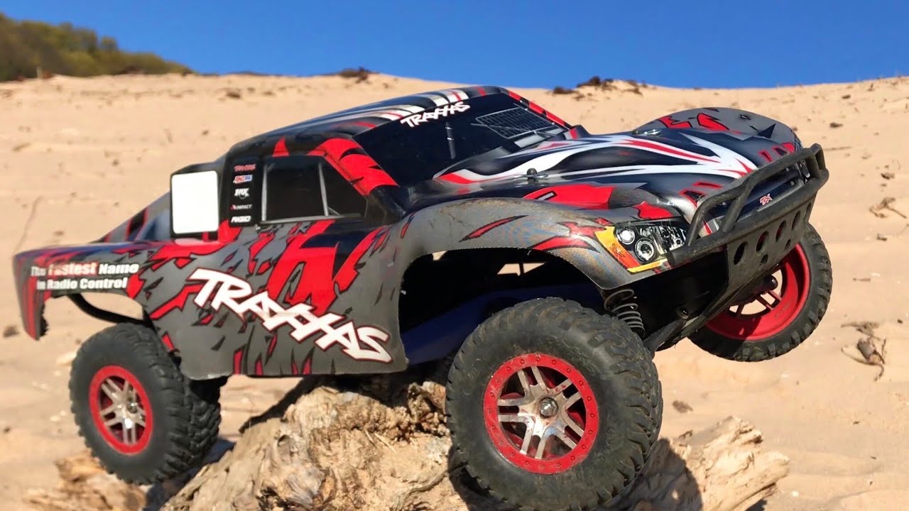 Traxxas Slash 2wd - Takes ON The Michigan SAND DUNES!!