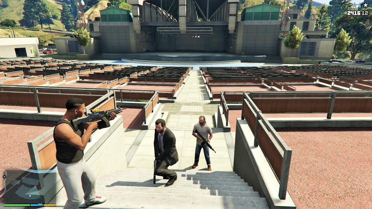 GTA 5 - Franklin, Michael and Trevor Five Star Escape From The VINEWOOD BOWL # 44