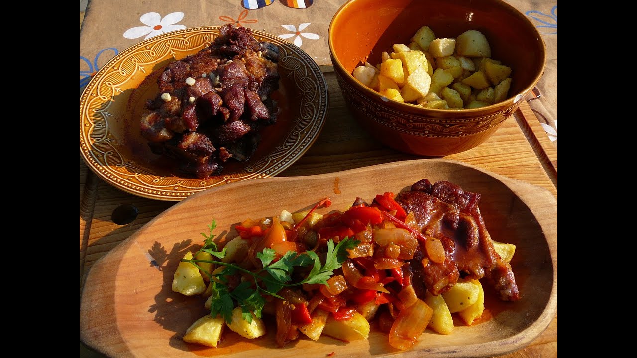 Magyaros tarja-Hungarian fried pork cutlet-Ungarische gebratene schweineschnitzel