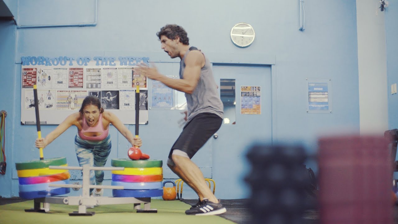 Solenn Heussaff & Nico Bolzico help us find the right data plan with GoSURF Drills | #ThePLAN