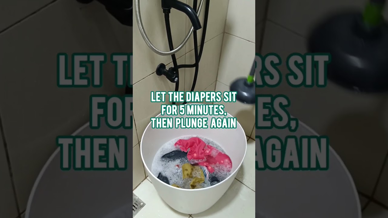 How to Wash Cloth Diapers with the Plunger Method: No Washing Machine Needed! #aimerie #clothdiapers