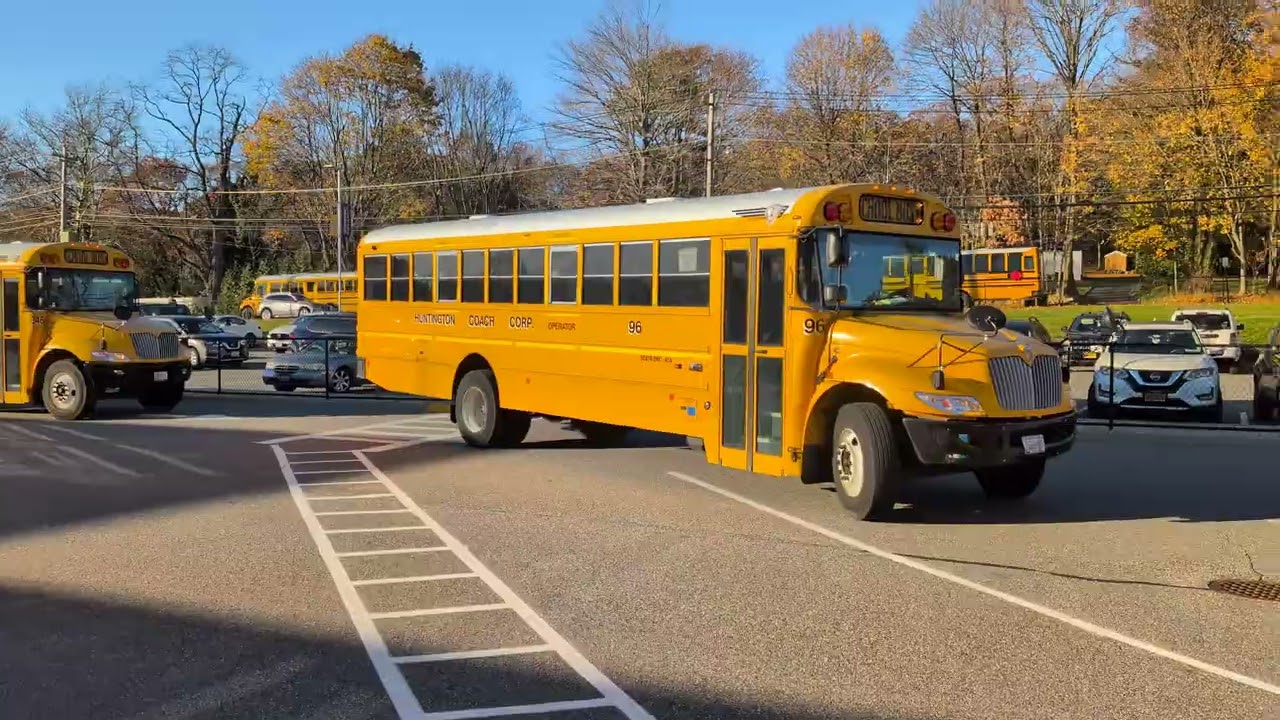 (COPS AT SCHOOL AND PRE RECORDED) school buses pulling up to the HS and traffic cuz 316 wouldnt move