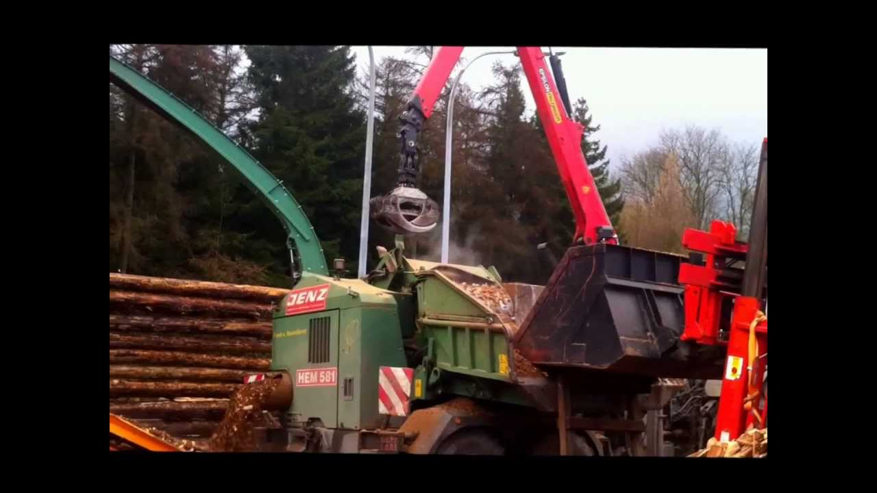 Fendt 936 mit Jenz HEM 581 auf dem Biomassehof Borlinghausen. (HD)