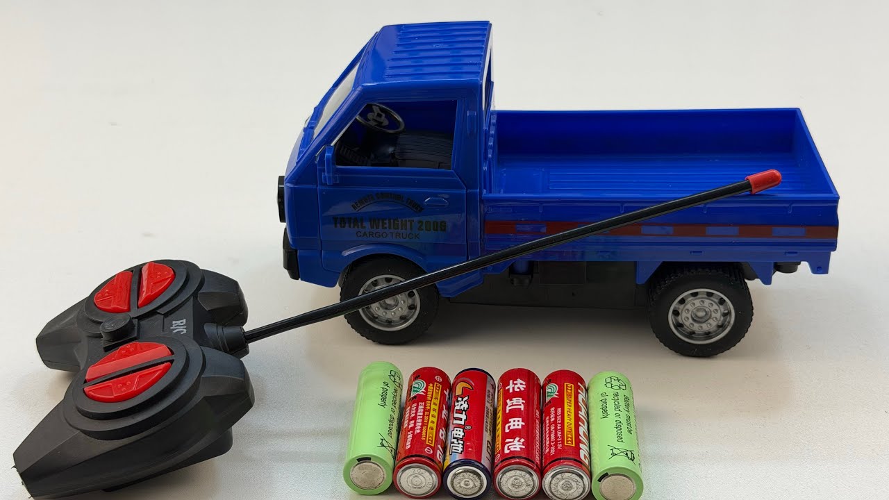 Unboxing RC Chinese-made trucks, RC tank trucks, RC Spider-Man cars, EV school buses (with music）