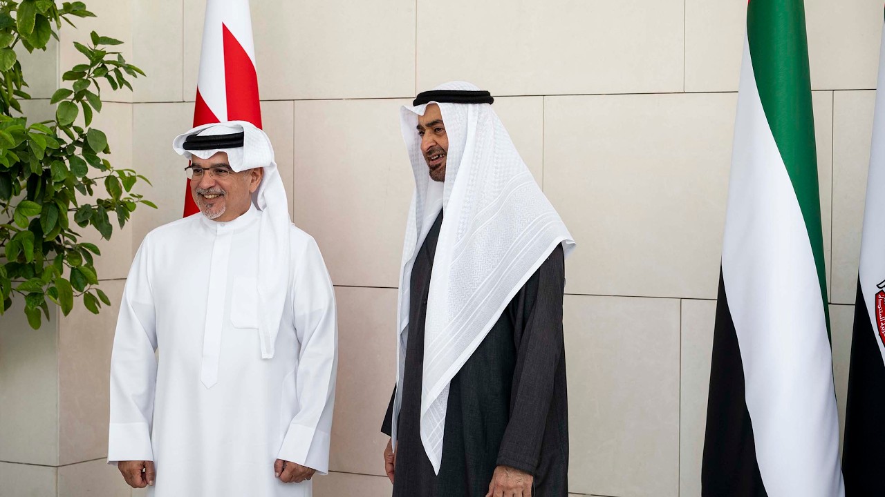 سمو ولي العهد رئيس مجلس الوزراء يلتقي سمو رئيس دولة الإمارات العربية المتحدة الشقيقة
