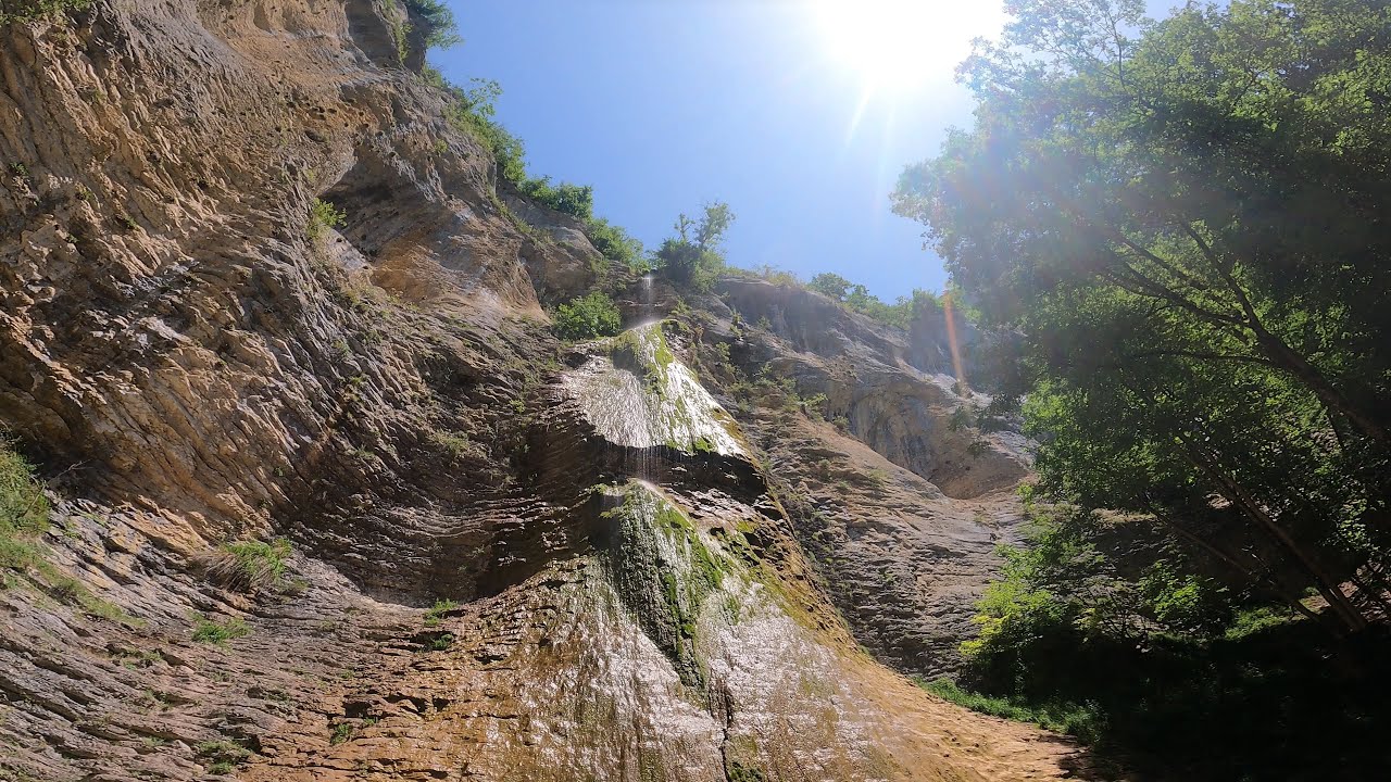Les Randonnées de l'été (2) : La Cascade de Luizet (4K)