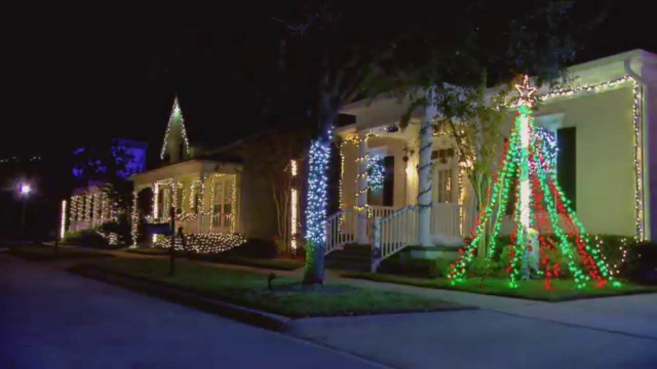 Jeater Bend Disney Light Show - The Great Christmas Light Fight