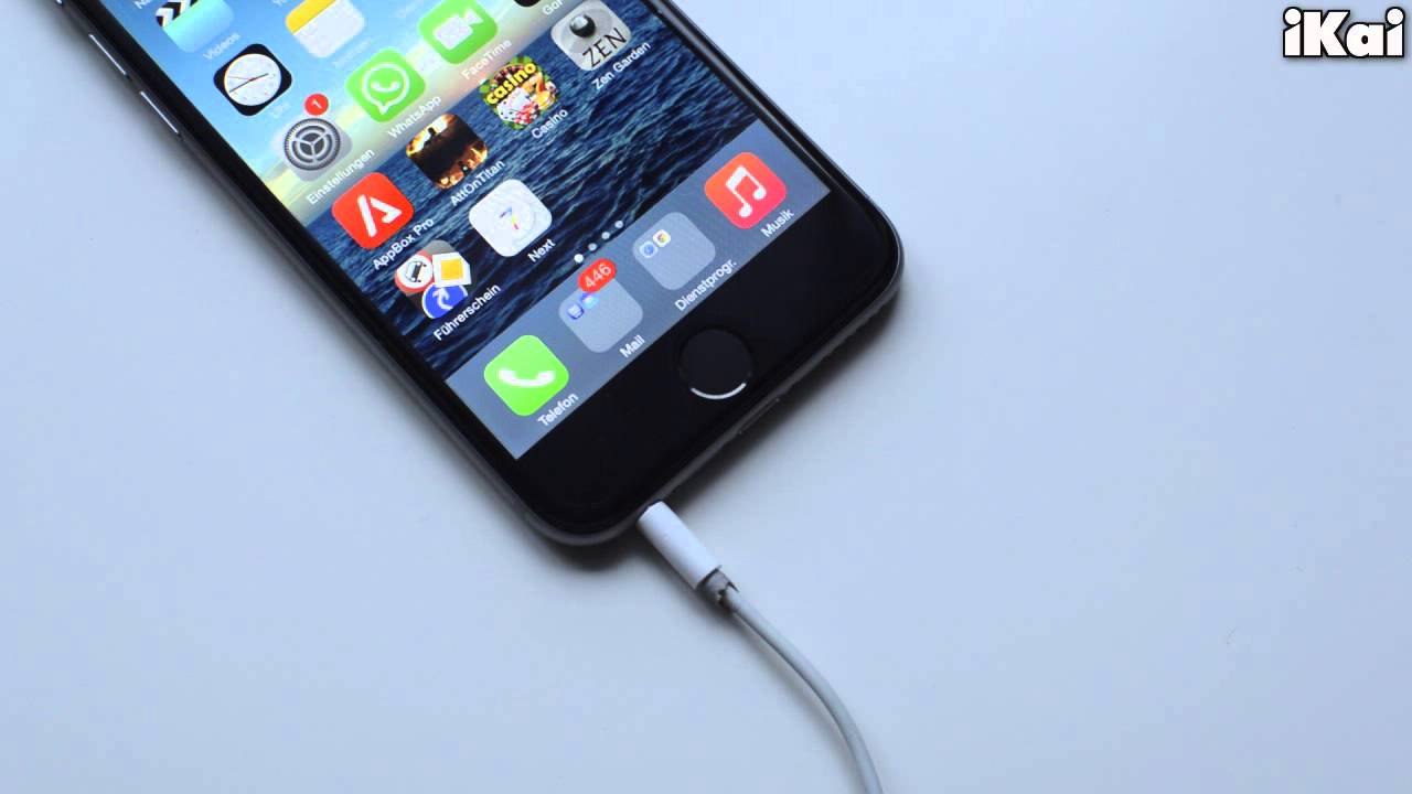 iPhone reparieren - Klinkenbuchse reinigen/reparieren (German)