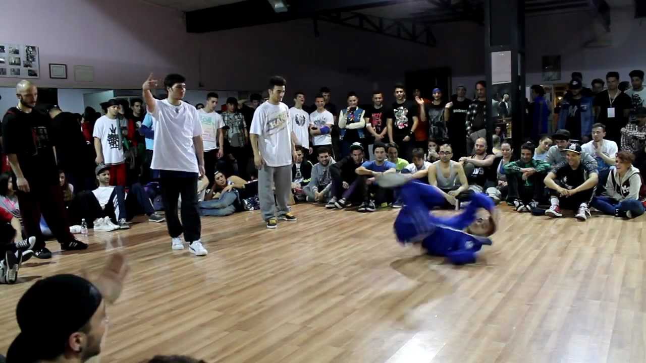 RED-BRIDGE BATTLE 2012 MATTHEW & ROTA(KNEF CREW) VS SNAP E LIL MOT(LAST ALIVE)
