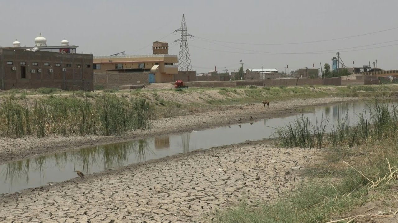 Extreme temperatures compound poverty in Pakistan's hottest city | AFP