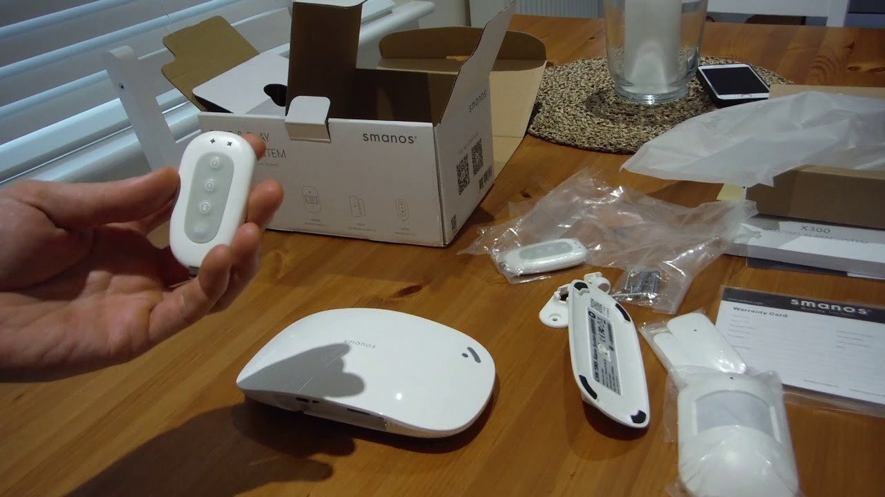 Smanos X300 home security system unboxing and short review.