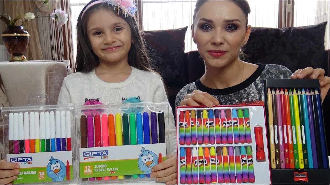 Lina Evde Saklı &Ccedil;eşit &Ccedil;eşit S&uuml;rpriz Boya Kalemleri Arıyor | Eğlenceli &Ccedil;ocuk Videosu