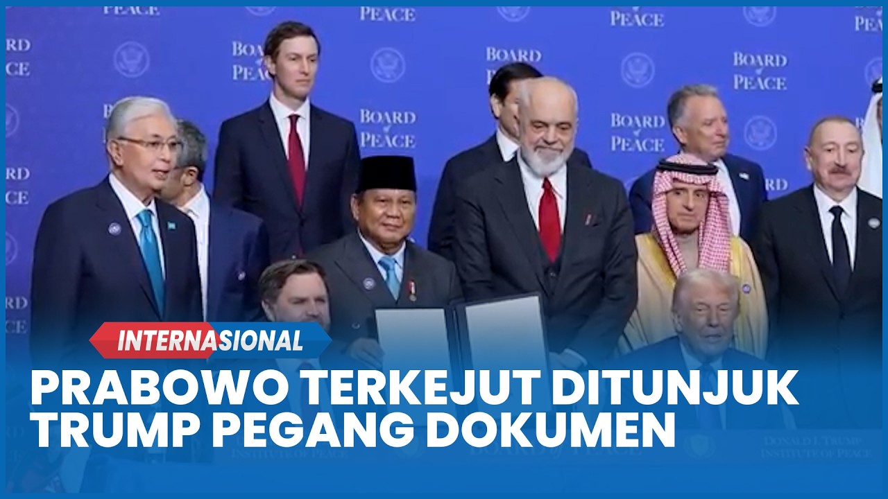 Prabowo Ditunjuk Trump Pegang Dokumen Penting BoP di Depan Para Pemimpin Dunia
