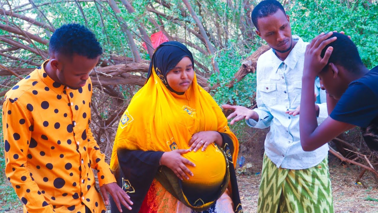 SOMALI TRADITIONAL MARRIAGE PROPOSAL WENT WRONG| GUUR QABIL| MANDERA COMEDY EPISODE 21
