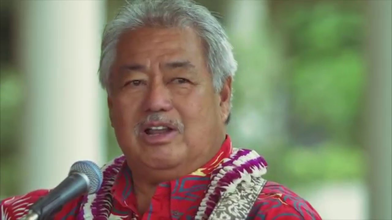 George Kahumoku, Jr. - Ua Mau (HiSessions.com Acoustic Live!)