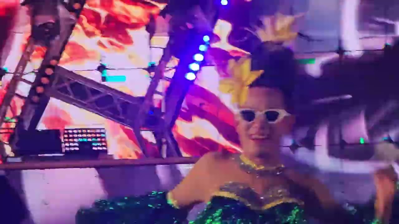 ดีเจไข่หวานบุกหนองหารสุดมันส์ สุดมันส์,#สาวน้อยเพชรบ้ายแพง