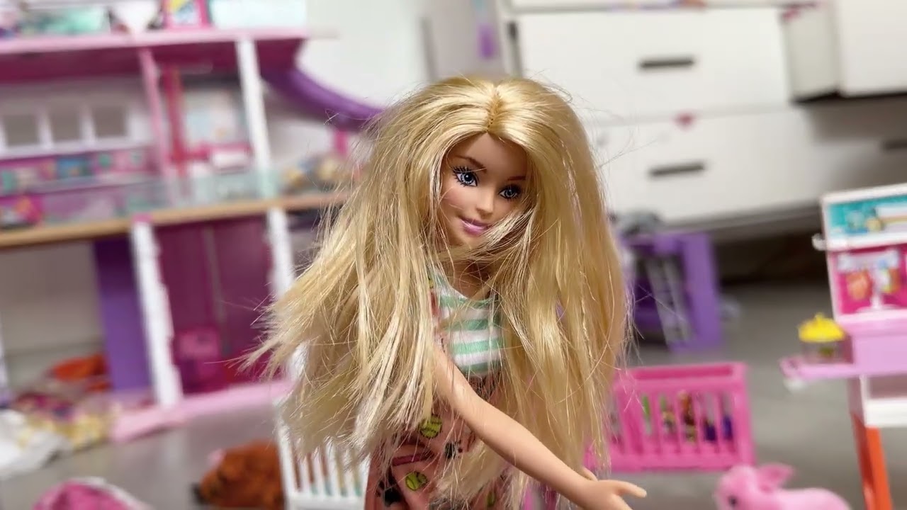 We Bought a DOG! Emma and Emilia big surprise