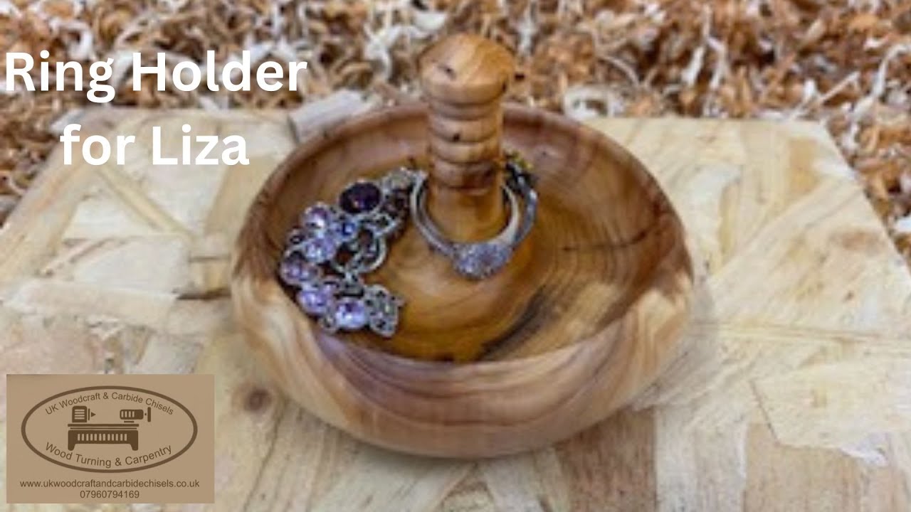 Woodturning a Ring Holder for Liza