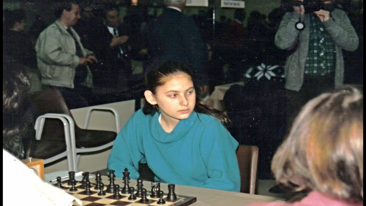 🚨 ¡REGALÓ LA DAMA CON 12 AÑOS! 😱 El sacrificio más INESPERADO de Judit Polgar