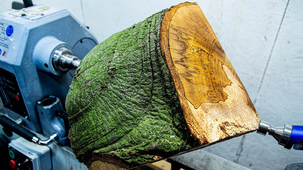 Woodturning &ndash; Spalted Beech Carved Vase