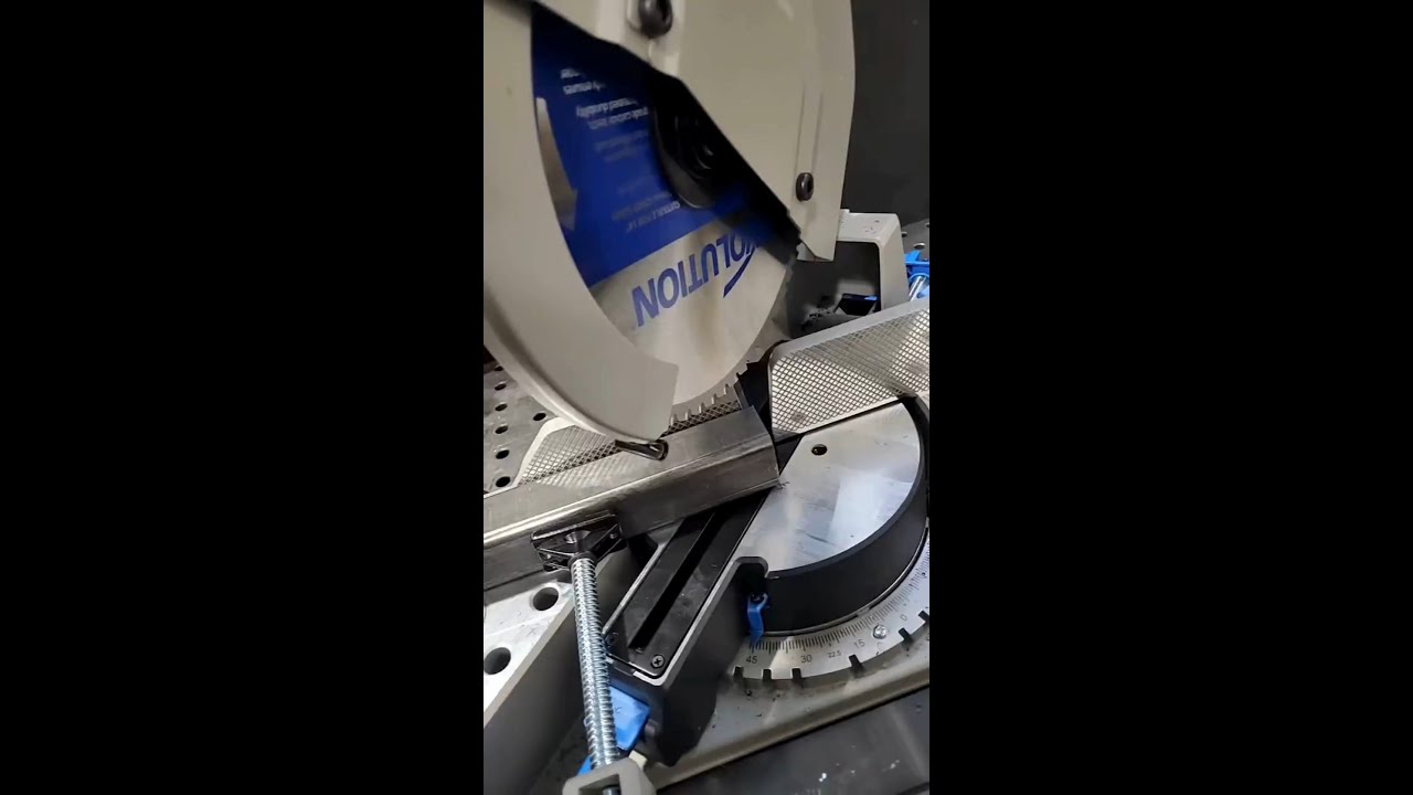 Cut fast. Weld faster. The Evolution S355MCS delivers cold, clean cuts that are ready for action