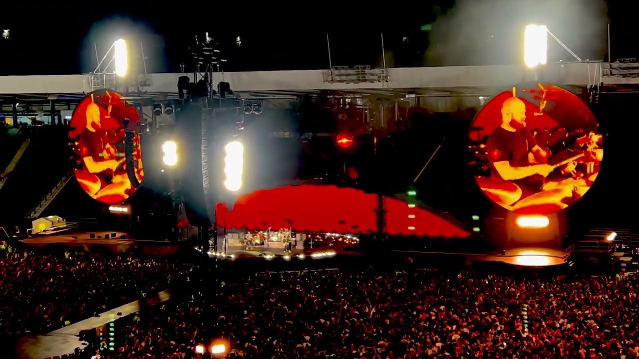 Coldplay - Politik / In my place live at Hampden park Glasgow 24/08/2022