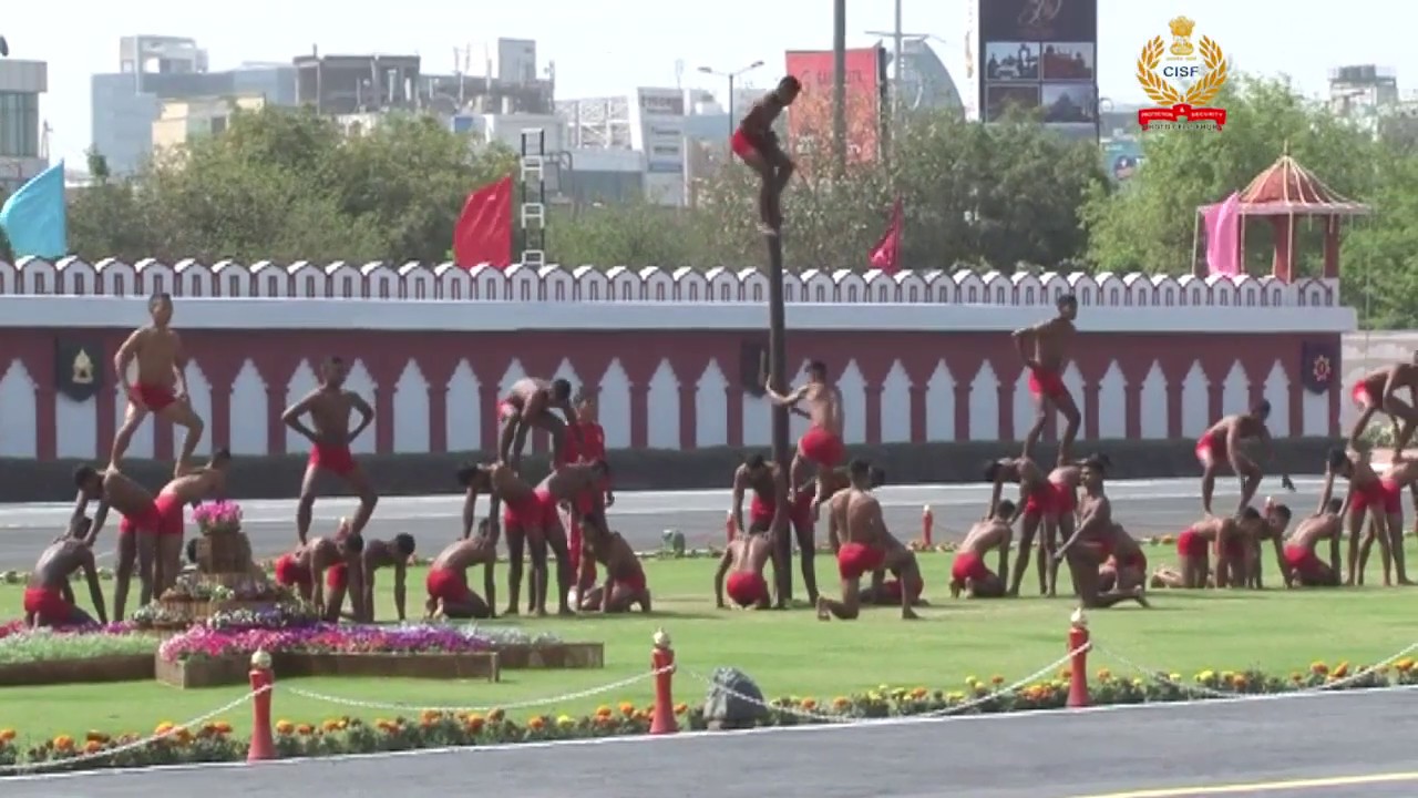 The game of power and perfect balance - Malkhamb Demonstration by CISF personnel
