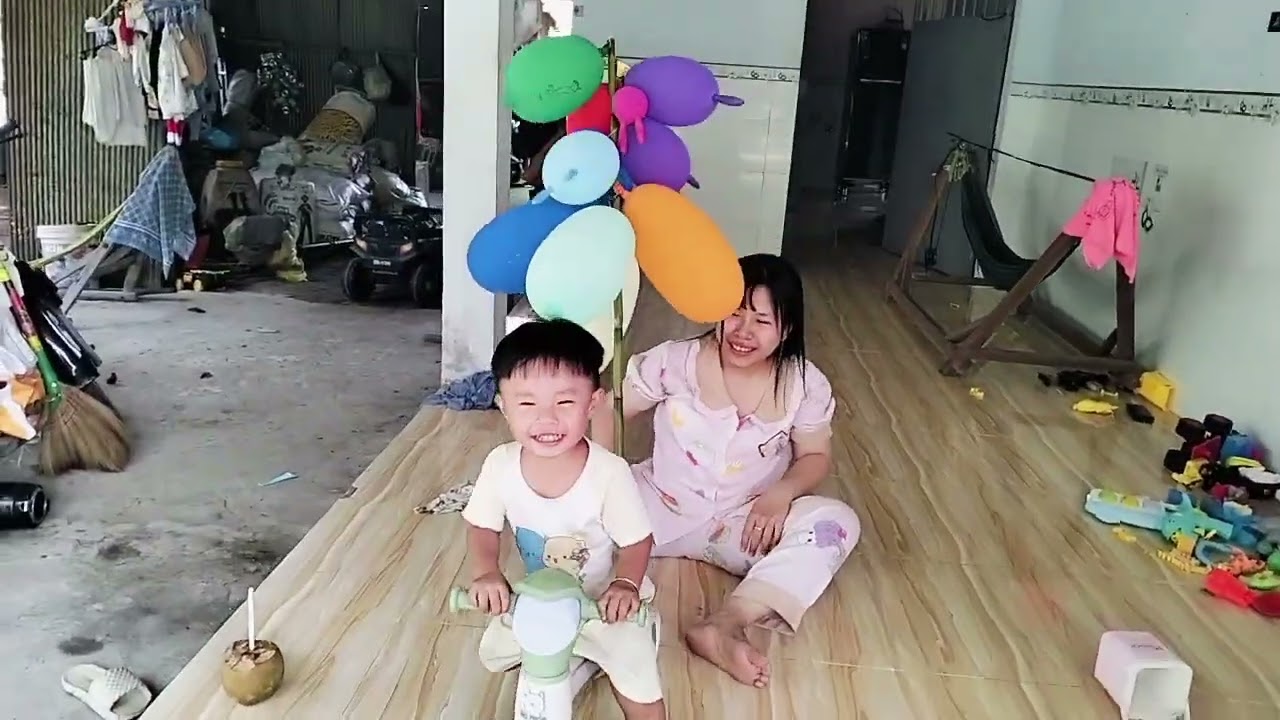 Phở Với Mẹ Chơi Rượt Đuổi Chạy Mệt Quá Chừng Luôn #hanhnguyenmientay 