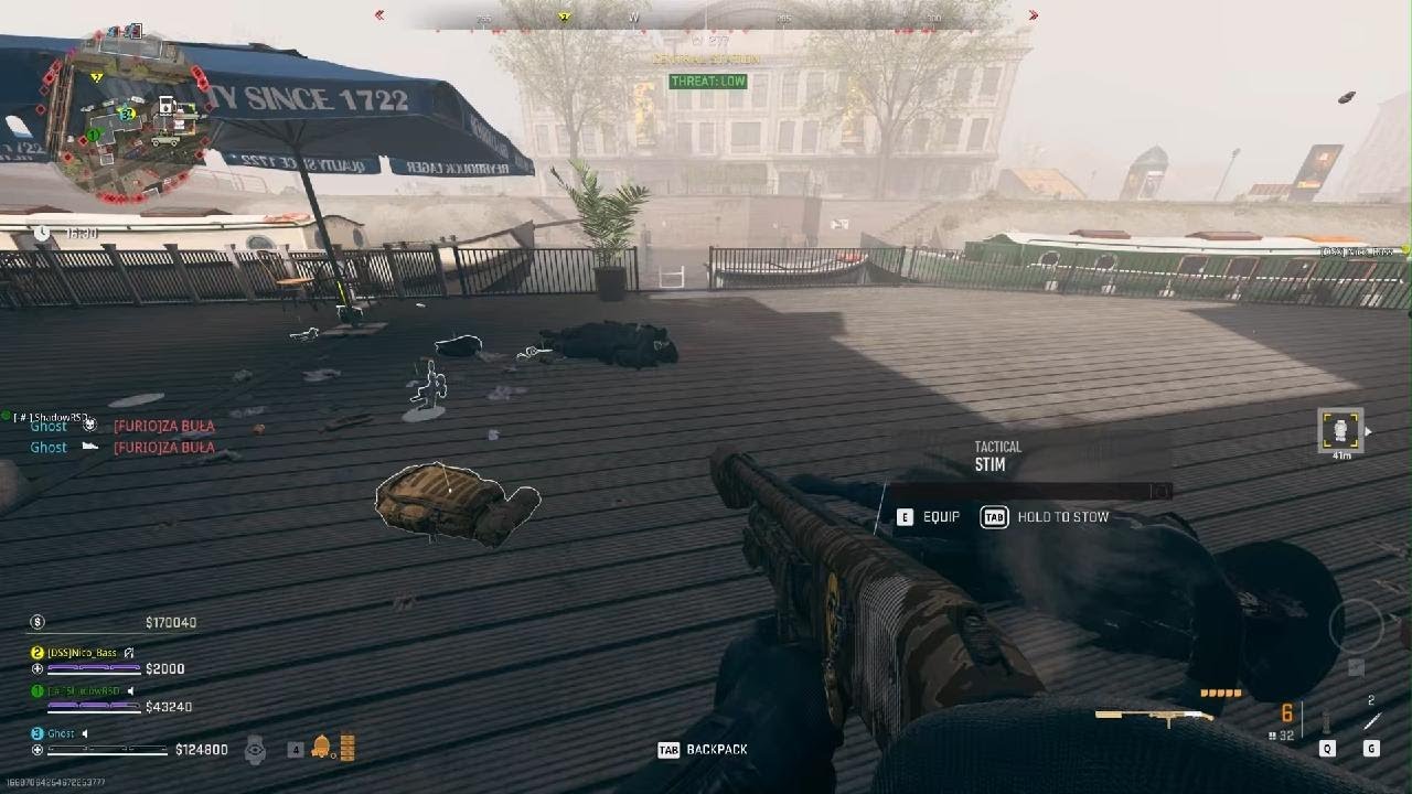 Delivering the Bomb to players in Vondel.