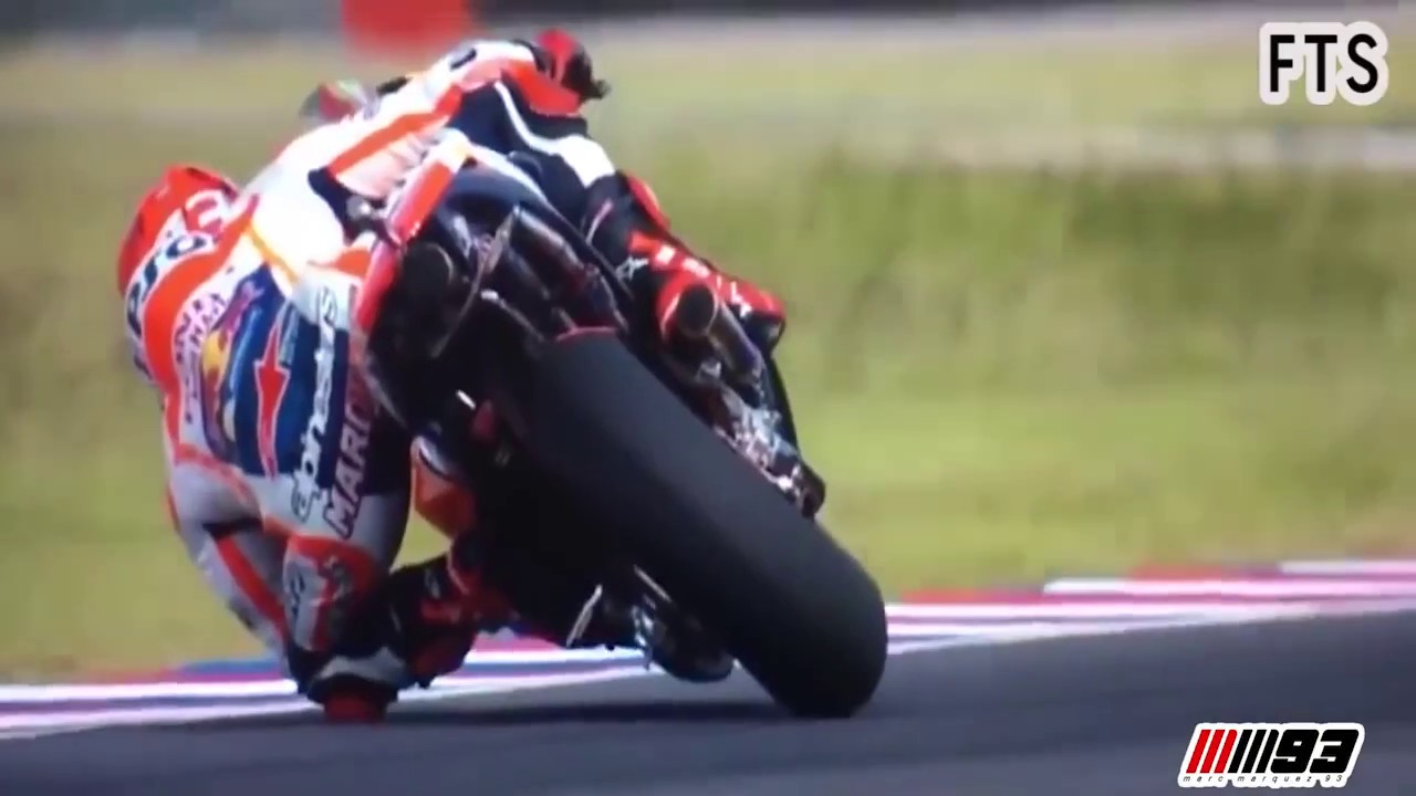 Marc Marquez - The King of Sliding Raspando o Cotovelo No Chão