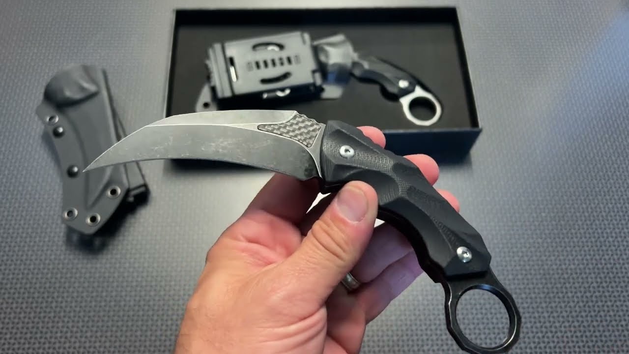 Fixed Blade Karambit (D2 - G10 - Carbon Fiber)