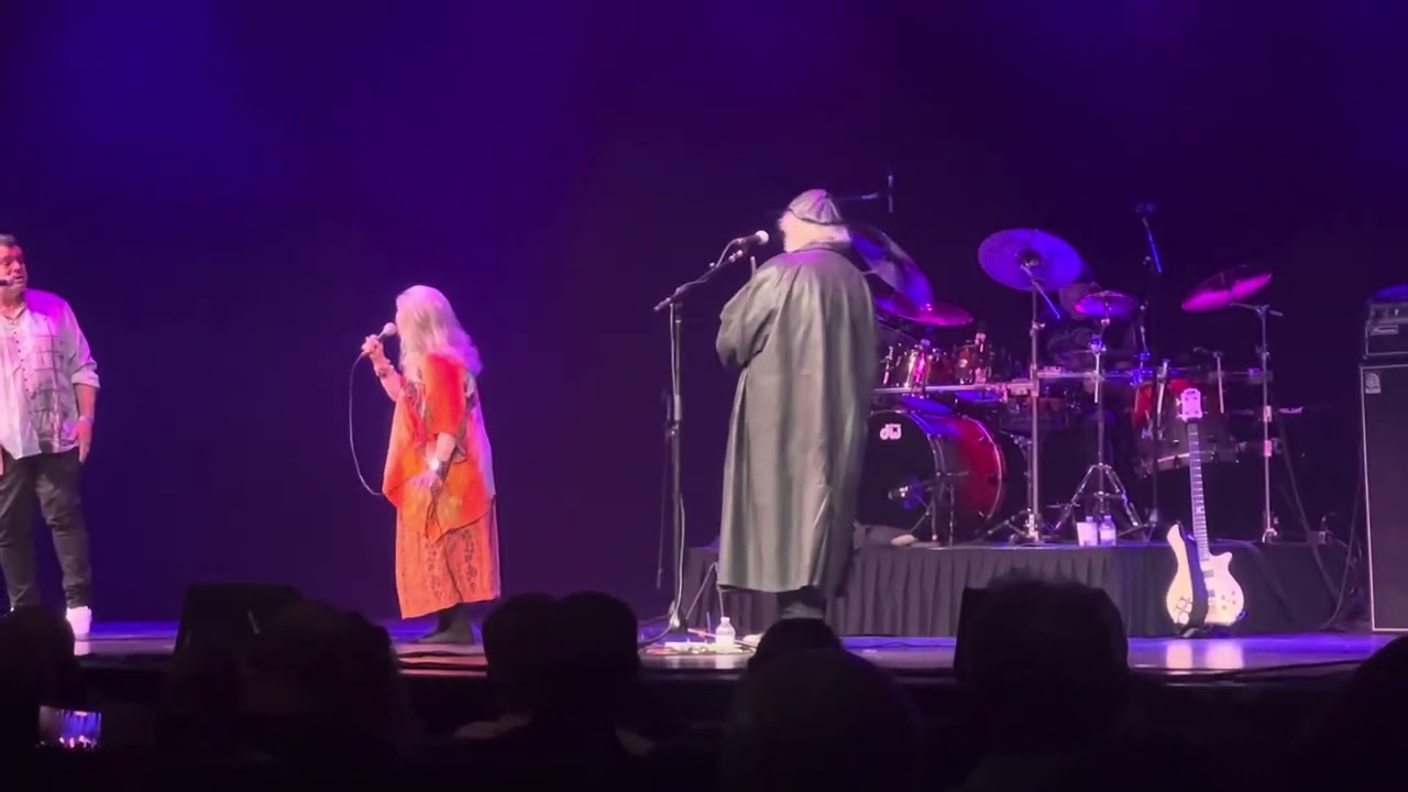 Asia w/ Annie Haslam & Thijs van Leer - In The End (ICON song)