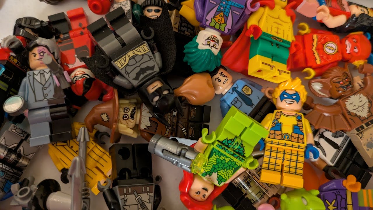 Showing off my Custom Lego DC stuff