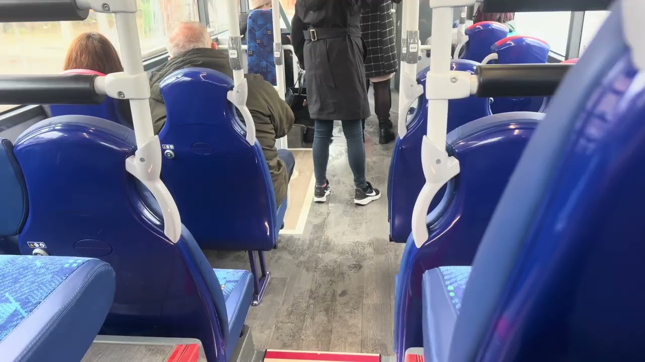 (Cooling Fan) Journey on Route 233 Go Ahead London YX25OCC SEO19 7/2/26