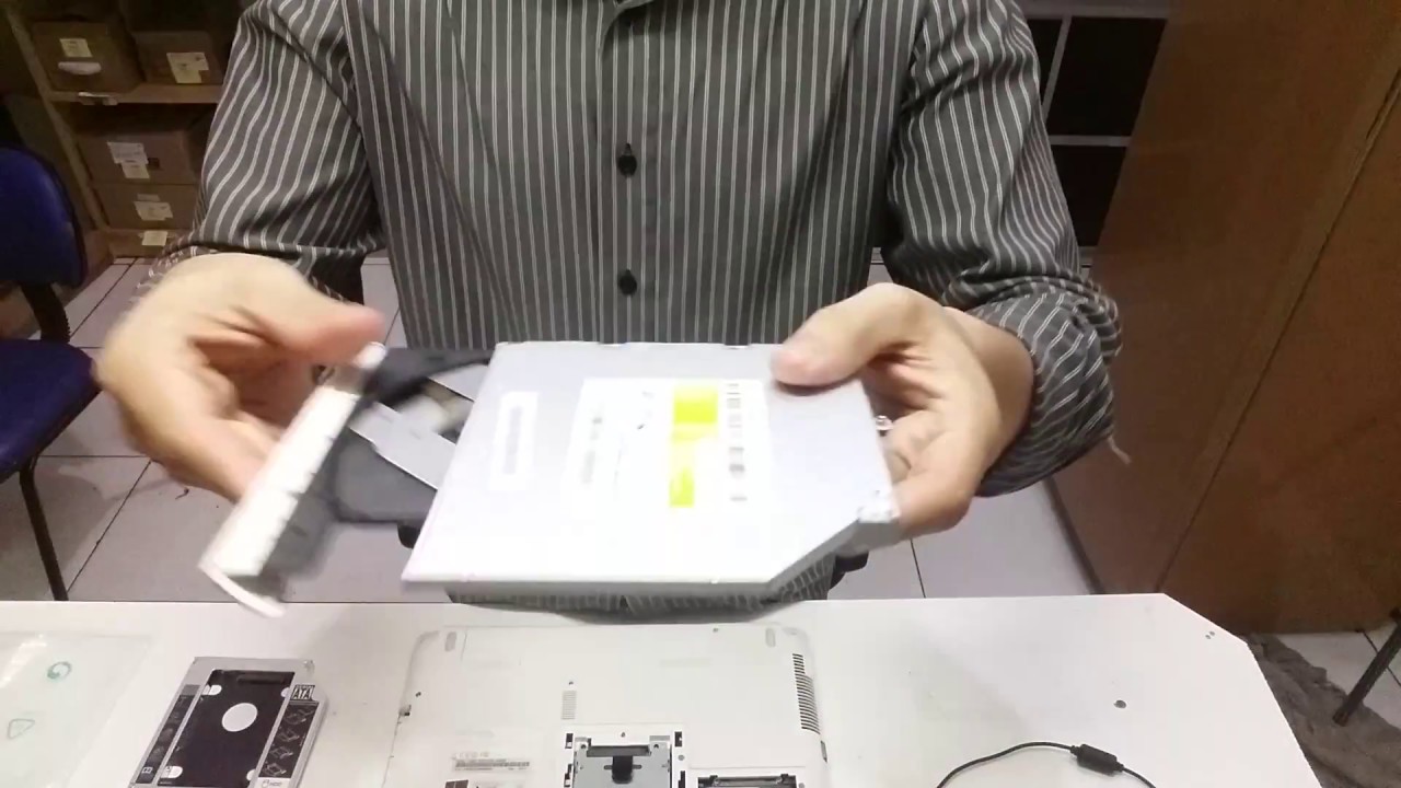 Como instalar um CADDY no notebook Samsung NP270E4E