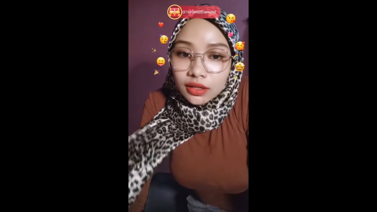 Cikya sengaja biar tudung terbang ditiup angin 🔥