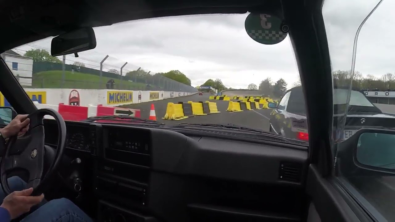 Alfa Romeo 75 turbo / Youngtimers Festival 2023 / Autodrome Linas-Montlhery