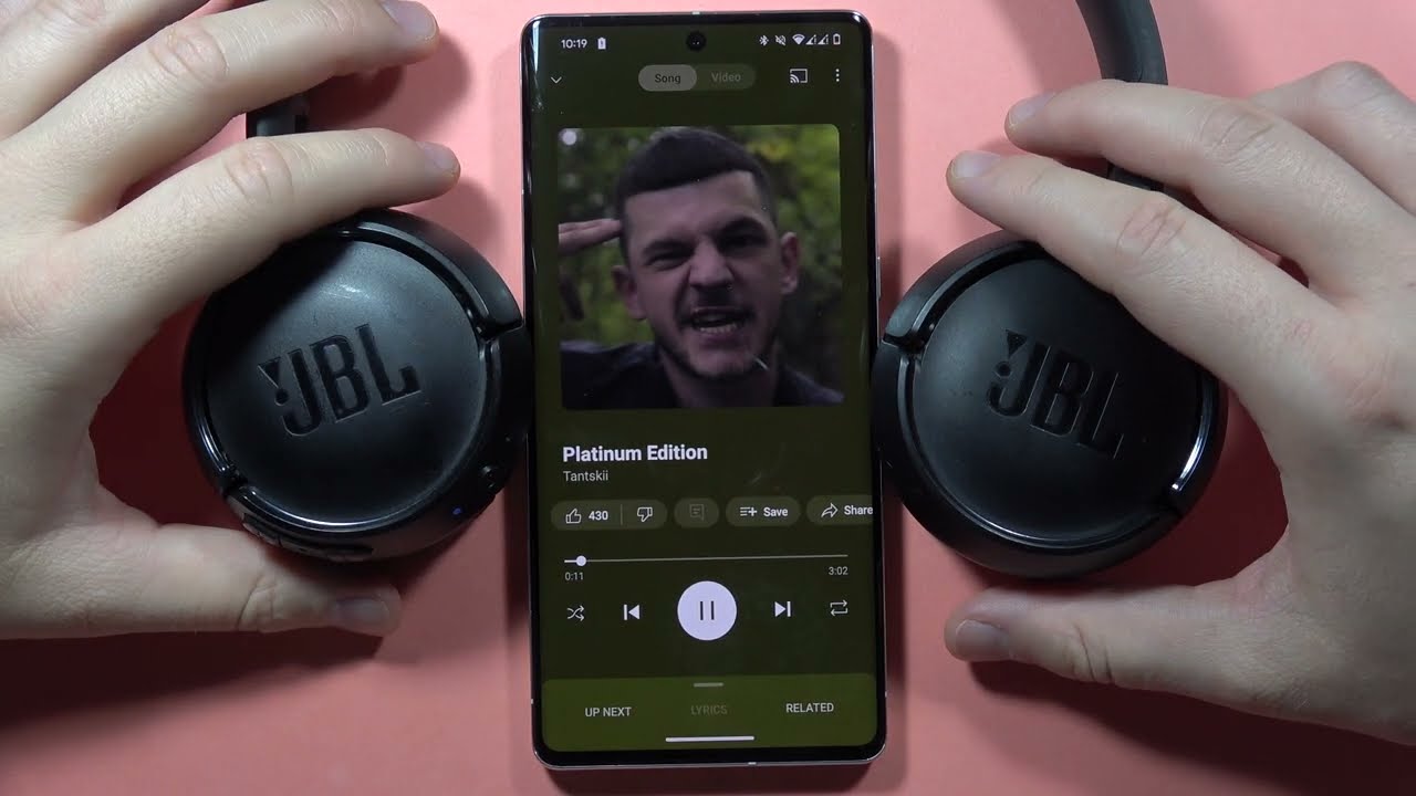 JBL Tune 525BT: Wake Voice Assistant with Button Action - JBL Bluetooth Headphones Tutorial #jbl