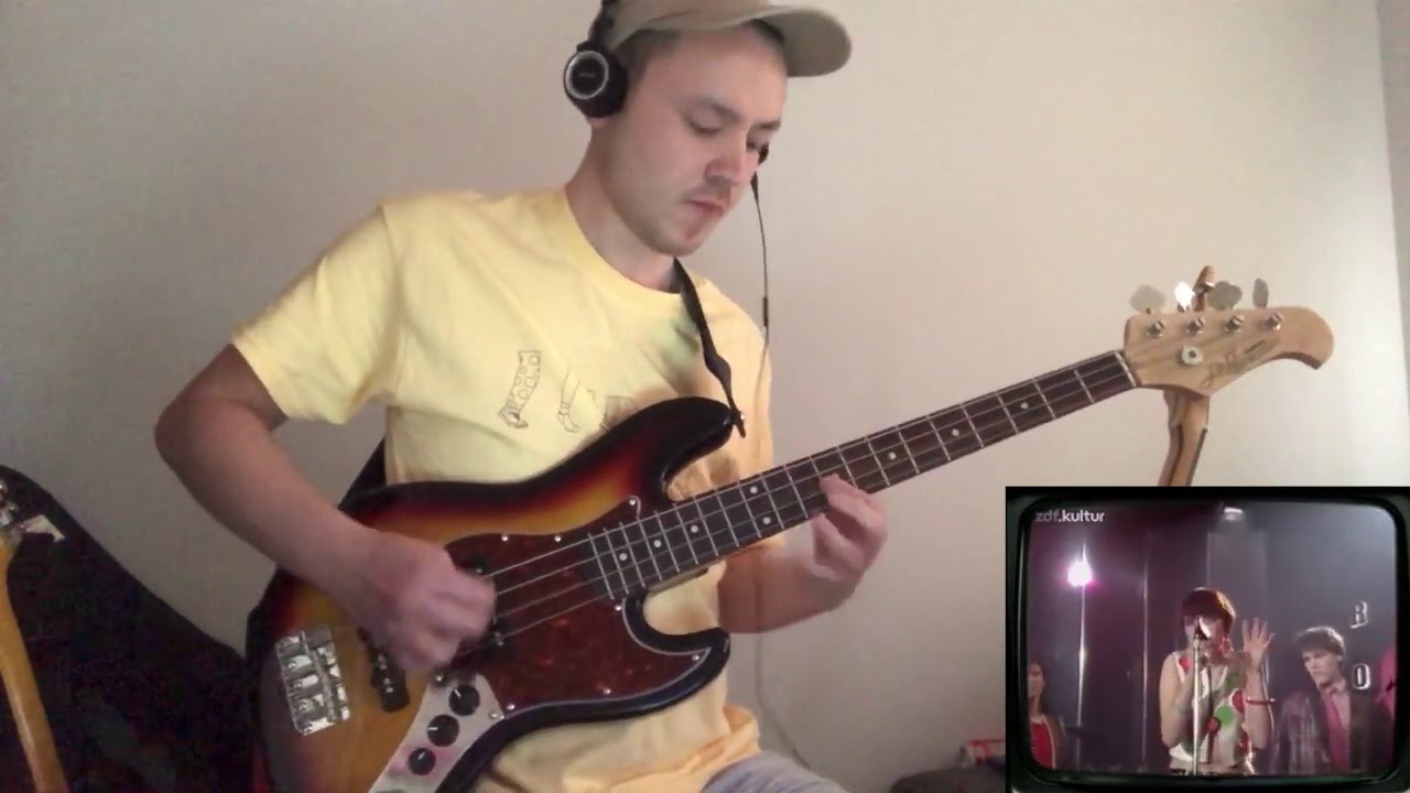 The Rezillos - Flying Saucer Attack (Bass Cover)