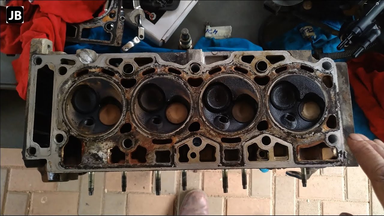 Ford Bantam 1.3i ROCAM head gasket replacement (Part 1: diagnose & teardown.