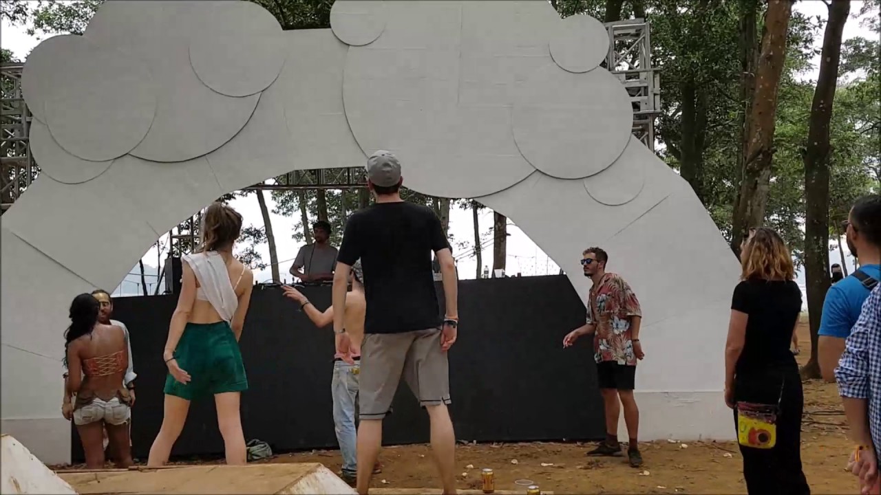DJ Dustin live at Equation 2017