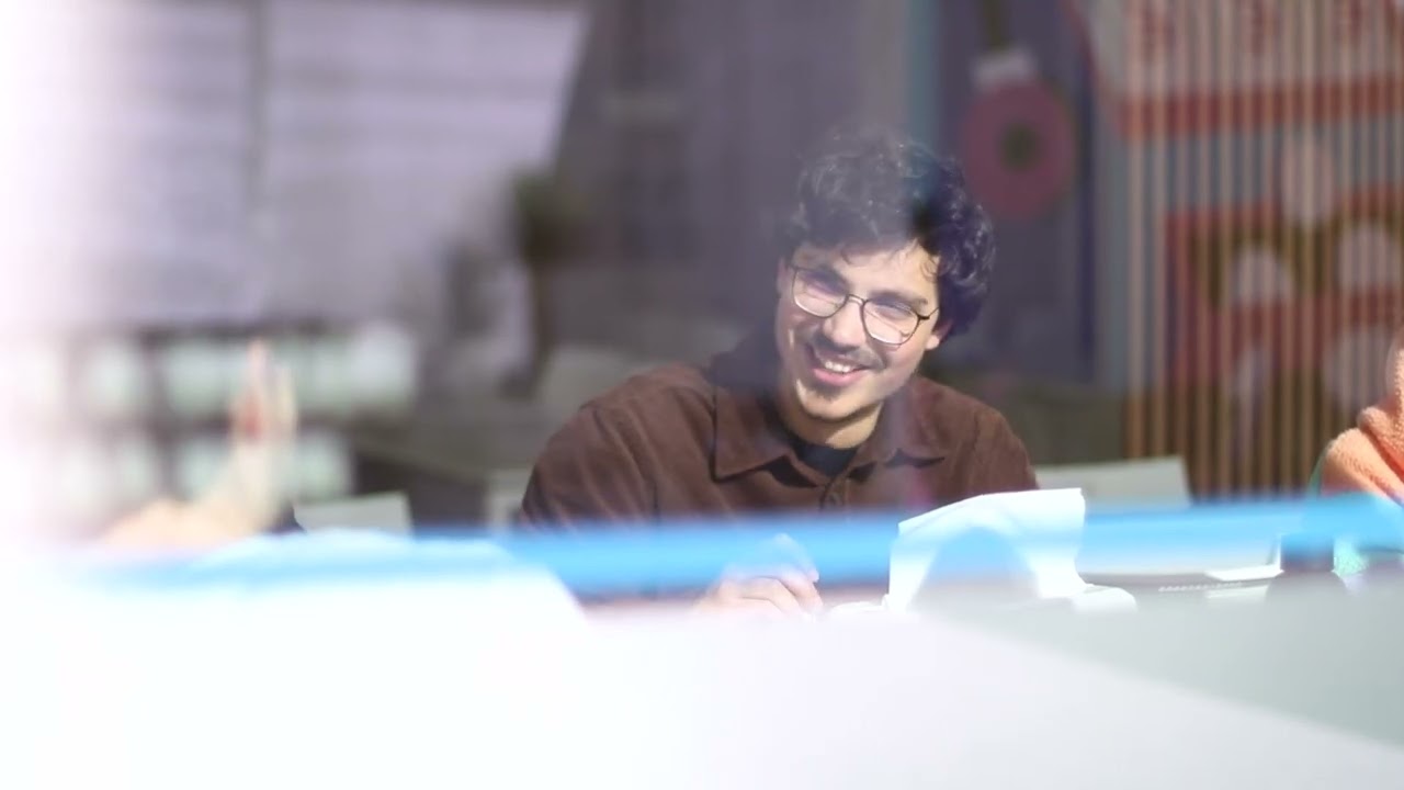 A Day With Francisco Modesto - Graphic Designer
