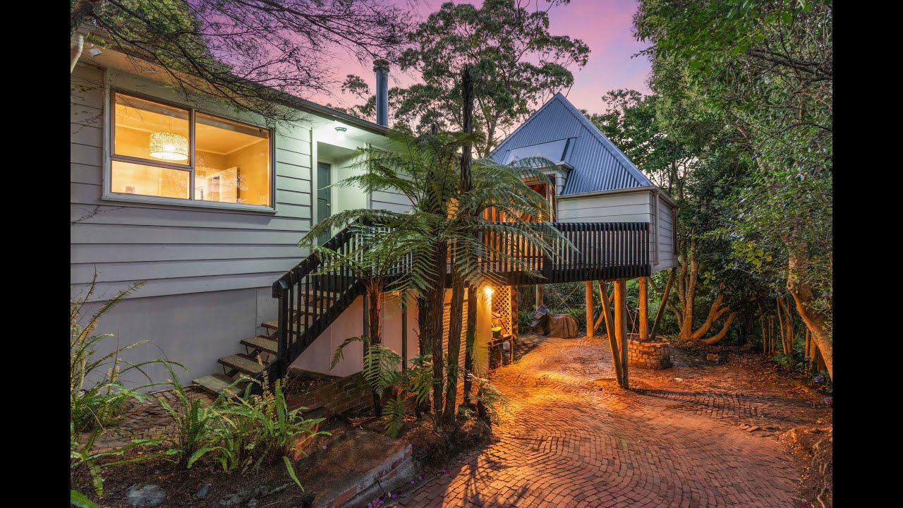 47 Kamara Road, Glen Eden - Step Inside and Slow Down