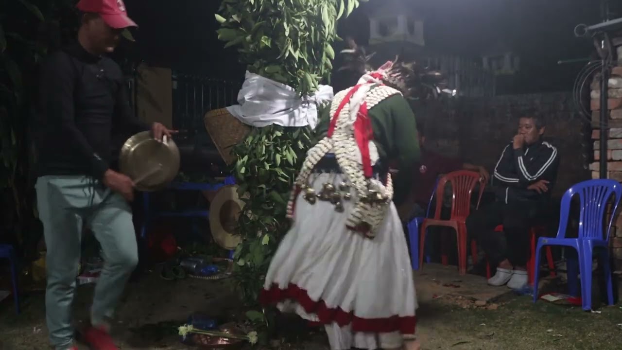 ज्यामिरे कान्छा येबा द्वारा सोघा छेक्ने तंगसीङ्गको भैरहेको १३ भीडीयो