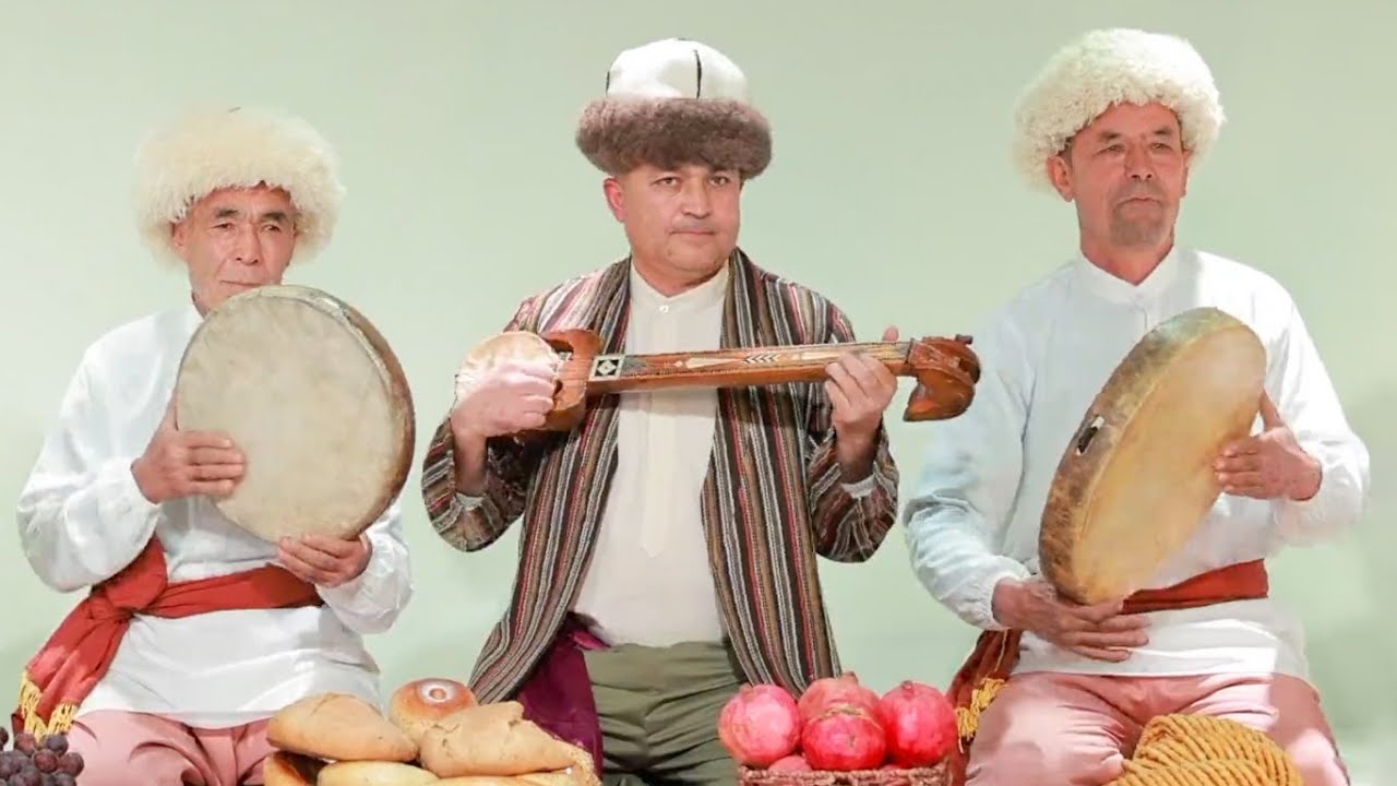 Uyghur folk song - Köyek Senem (English Subtitles)